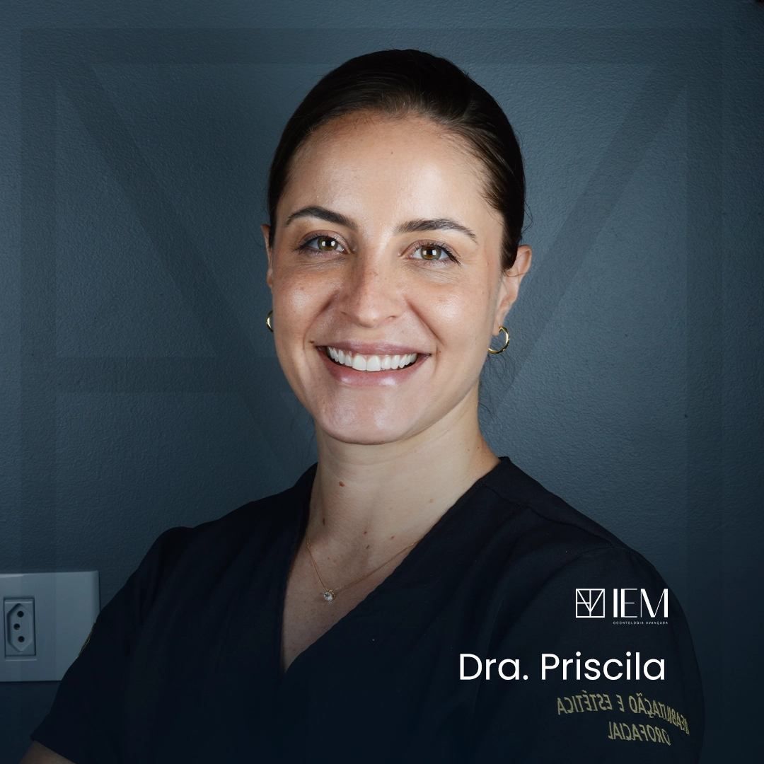 Retrato da Dra. Priscilla Neves Raile